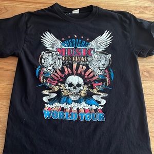 Oversized graphic tee